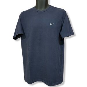 Vintage 90s/Y2K Nike Swoosh T-Shirt